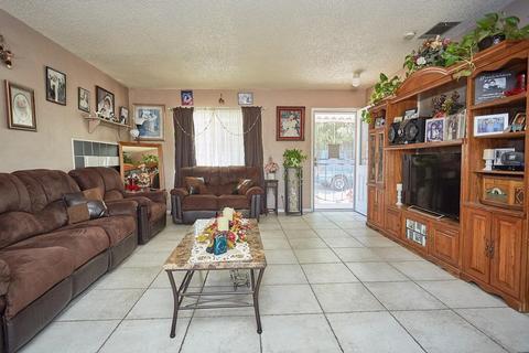 11203 Oakwood Ave, Hesperia, CA 92345 photo 5