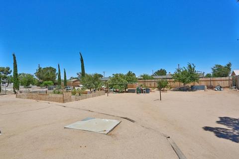 11203 Oakwood Ave, Hesperia, CA 92345 photo 36