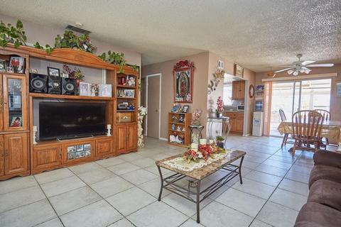 11203 Oakwood Ave, Hesperia, CA 92345 photo 8