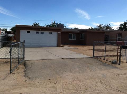 16141 Cajon St, Hesperia, CA 92345 photo 2