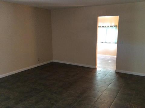 16141 Cajon St, Hesperia, CA 92345 photo 3