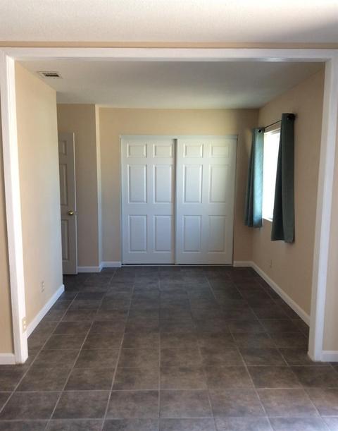 16141 Cajon St, Hesperia, CA 92345 photo 5
