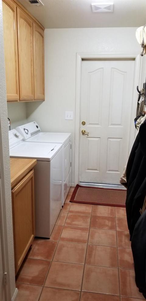 8141 Del Ct, Phelan, CA 92371 photo 23