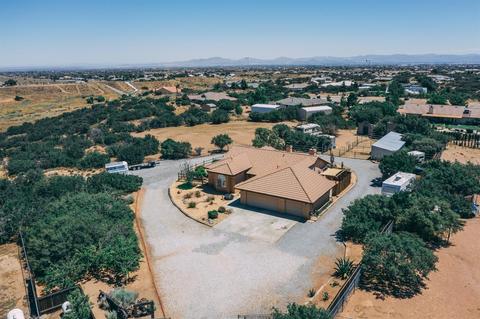 8141 Del Ct, Phelan, CA 92371 photo 34