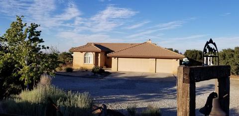 8141 Del Ct, Phelan, CA 92371 photo 3