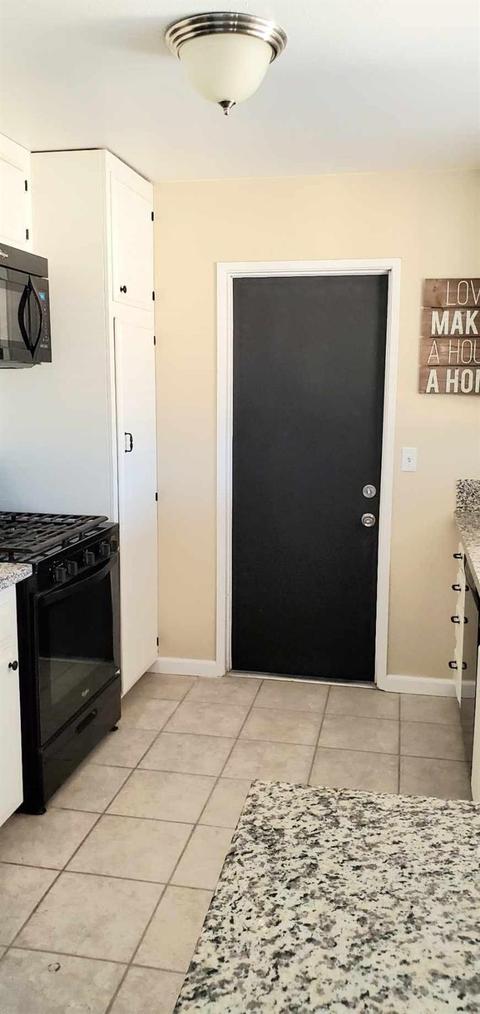 11229 Dolphin Ave, Apple Valley, CA 92308 photo 19