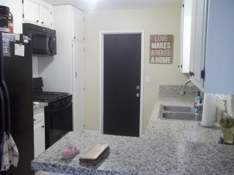 11229 Dolphin Ave, Apple Valley, CA 92308 photo 3