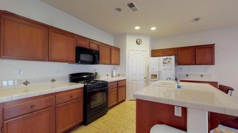 929 Broadway Ave, Barstow, CA 92311 photo 3
