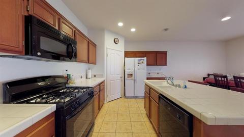929 Broadway Ave, Barstow, CA 92311 photo 2