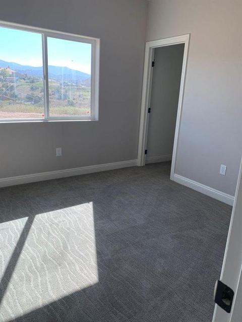 8276 Eaby Rd, Phelan, CA 92371 photo 6
