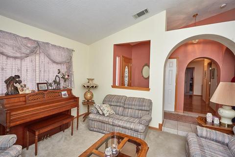 16484 Kasota Rd, Apple Valley, CA 92307 photo 7