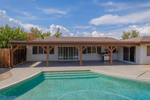 19613 Oneida Rd, Apple Valley, CA 92307 photo 4