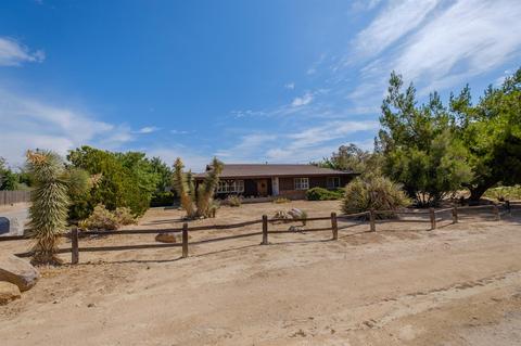 19613 Oneida Rd, Apple Valley, CA 92307 photo 2
