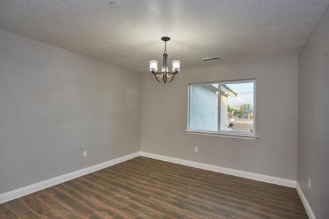 8075 Mono Dr, Hesperia, CA 92345 photo 30