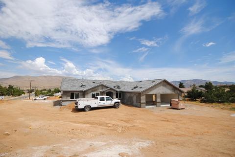8075 Mono Dr, Hesperia, CA 92345 photo 4