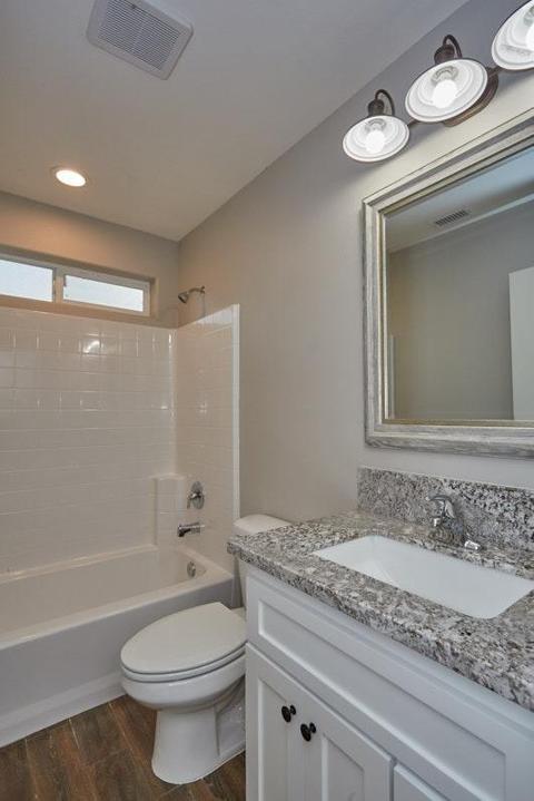 8075 Mono Dr, Hesperia, CA 92345 photo 19