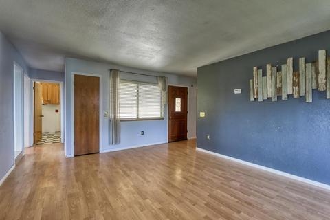 21609 Mountain Dr, Tehachapi, CA 93561 photo 5
