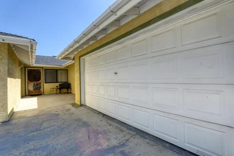 21609 Mountain Dr, Tehachapi, CA 93561 photo 2