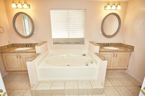 6191 Cherry Ct, Phelan, CA 92371 photo 3