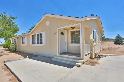 6191 Cherry Ct, Phelan, CA 92371 photo 4