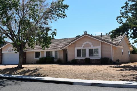 13678 Cochise Rd, Apple Valley, CA 92308 photo 2