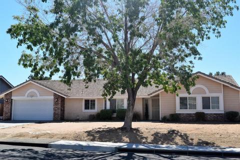 13678 Cochise Rd, Apple Valley, CA 92308 photo 1