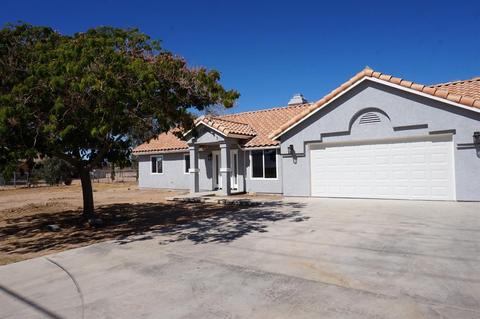 10424 3rd Ave, Hesperia, CA 92345 photo 3