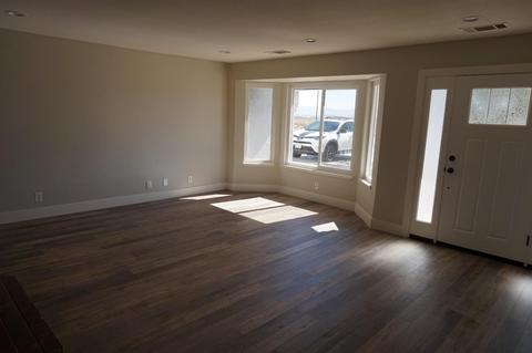 10424 3rd Ave, Hesperia, CA 92345 photo 6