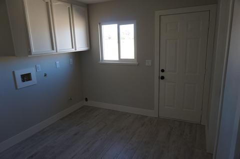 10424 3rd Ave, Hesperia, CA 92345 photo 13