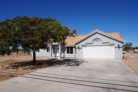 10424 3rd Ave, Hesperia, CA 92345 photo 1
