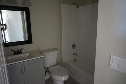 10424 3rd Ave, Hesperia, CA 92345 photo 20