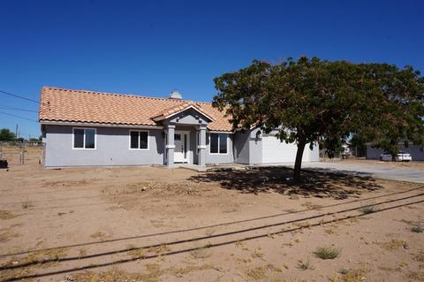10424 3rd Ave, Hesperia, CA 92345 photo 2