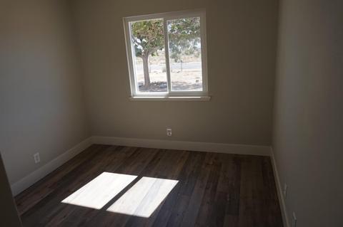 10424 3rd Ave, Hesperia, CA 92345 photo 17
