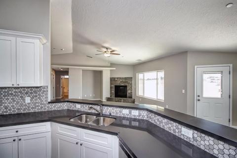11578 Eighth Ave, Hesperia, CA 92345 photo 11