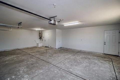 11578 Eighth Ave, Hesperia, CA 92345 photo 17