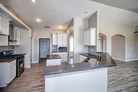 11578 Eighth Ave, Hesperia, CA 92345 photo 2