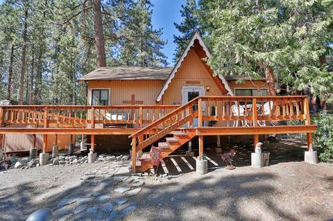 1811 Virginia St, Wrightwood, CA 92397 photo 1