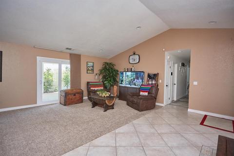 15517 Via Bahia St, Hesperia, CA 92345 photo 12