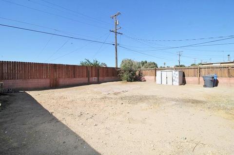 1016 Elizabeth St, Barstow, CA 92311 photo 14
