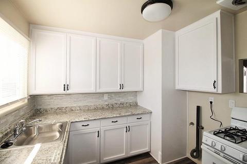 1016 Elizabeth St, Barstow, CA 92311 photo 18