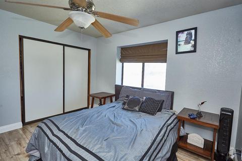 17771 Smoke Tree St, Hesperia, CA 92345 photo 32