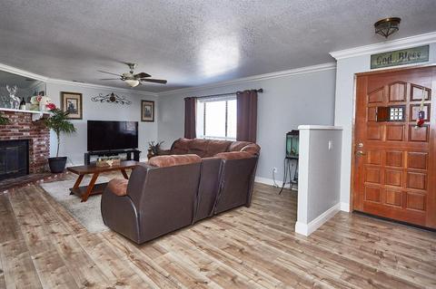 17771 Smoke Tree St, Hesperia, CA 92345 photo 6