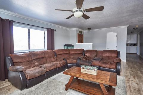 17771 Smoke Tree St, Hesperia, CA 92345 photo 8