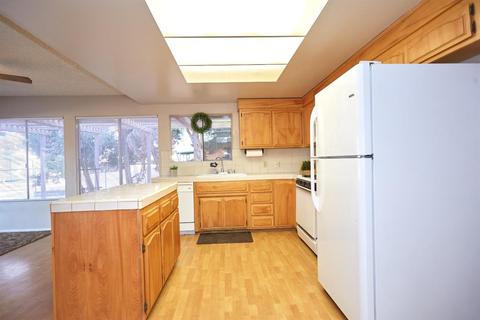 8141 Kingston Ave, Hesperia, CA 92345 photo 18