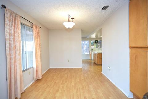 8141 Kingston Ave, Hesperia, CA 92345 photo 12
