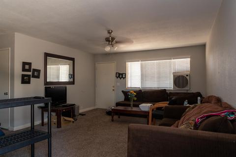 11137 Hemlock Ave, Hesperia, CA 92345 photo 3