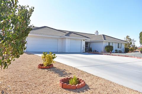 13278 Cuyamaca Rd, Apple Valley, CA 92308 photo 2