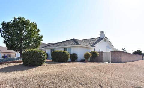 13278 Cuyamaca Rd, Apple Valley, CA 92308 photo 3