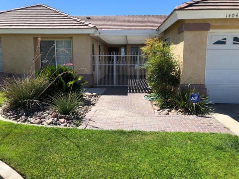 14049 Trigger Ln, Victorville, CA 92392 photo 2