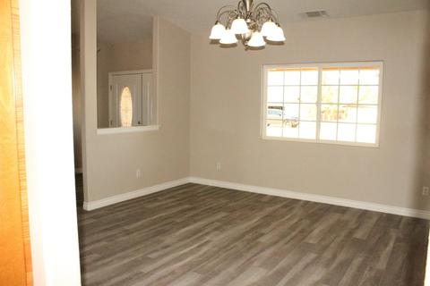 22273 Minnetonka Rd, Apple Valley, CA 92308 photo 5